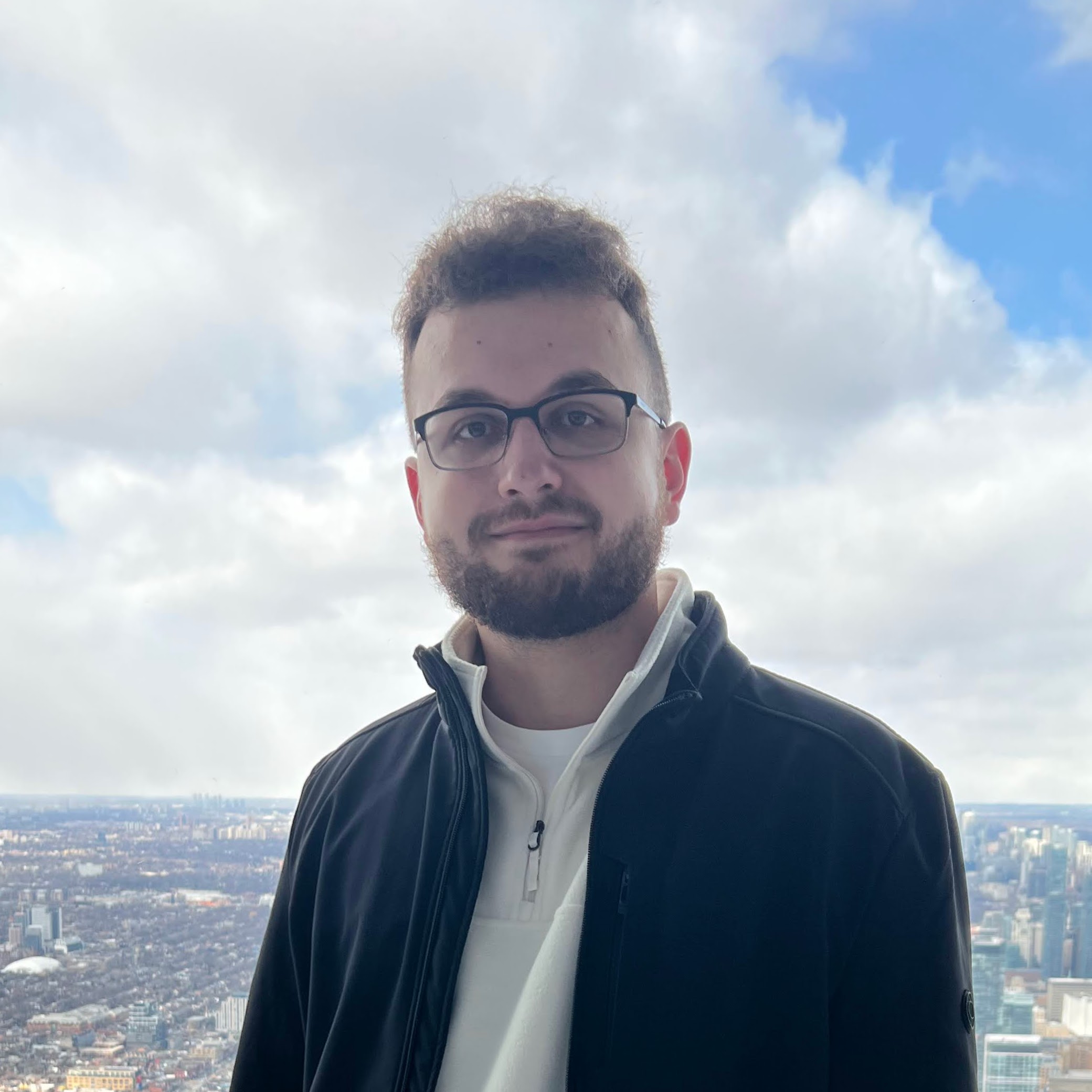 An image of the website author.